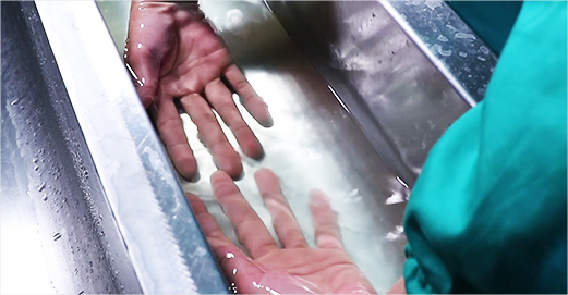 30S洗濯消毒，，，，是进入车间的必需程序